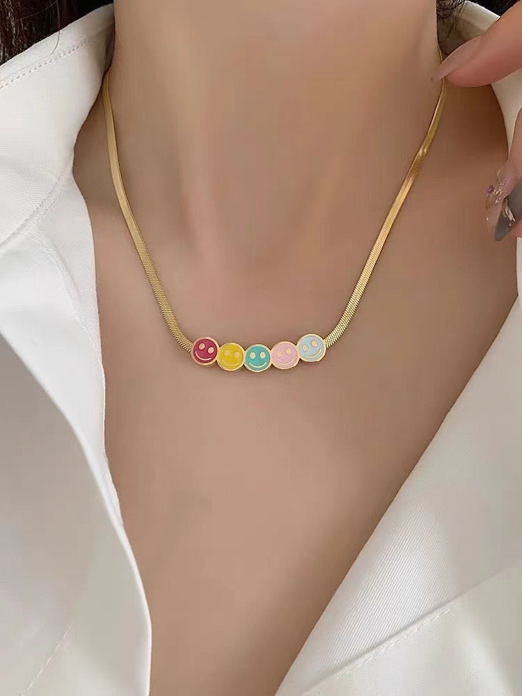 High-End Light Luxury Color Smiley Face Necklace