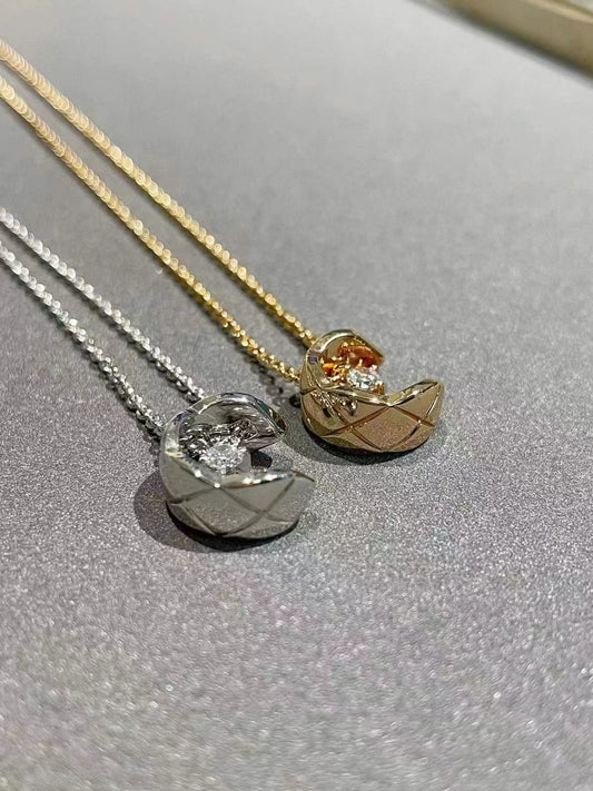 High-End Light Luxury Moon Diamond Necklace