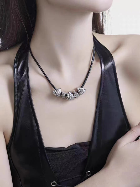 Fashionable And Advanced Stone Necklace