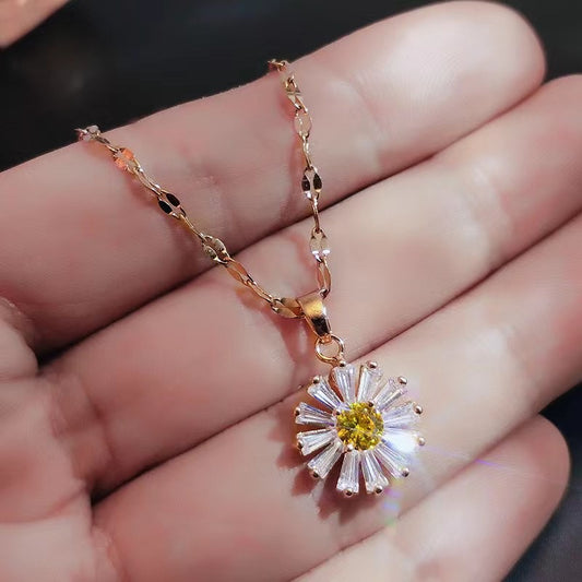 High-End Light Luxury Temperament Small Daisy Necklace