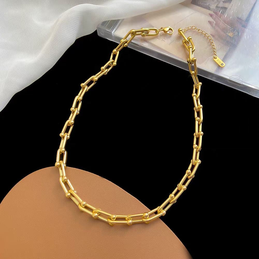 Versatile Niche Design High-End Light Luxury Chain Necklace