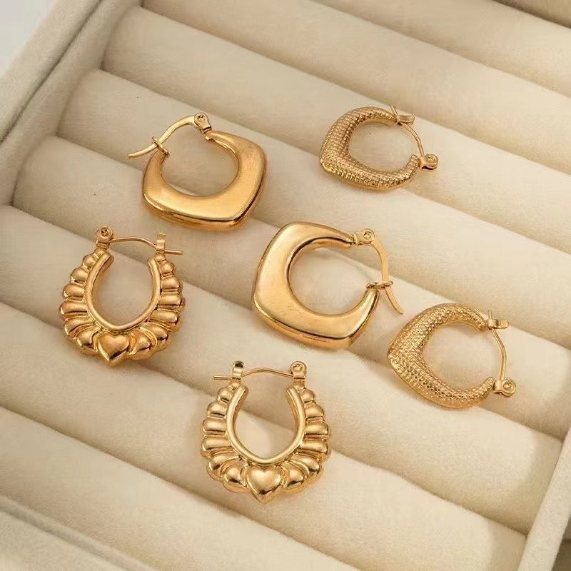 Gold Round Series Earrings