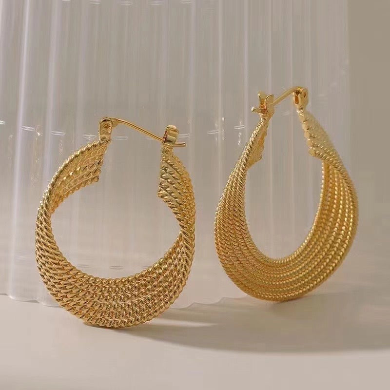 Gold Round Series Earrings