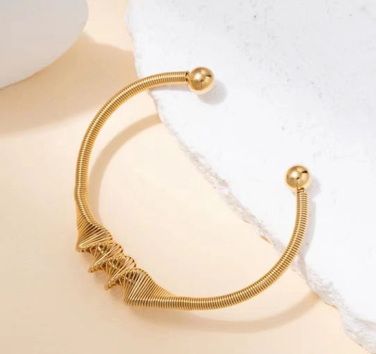 Gold Minimalist Bracelet