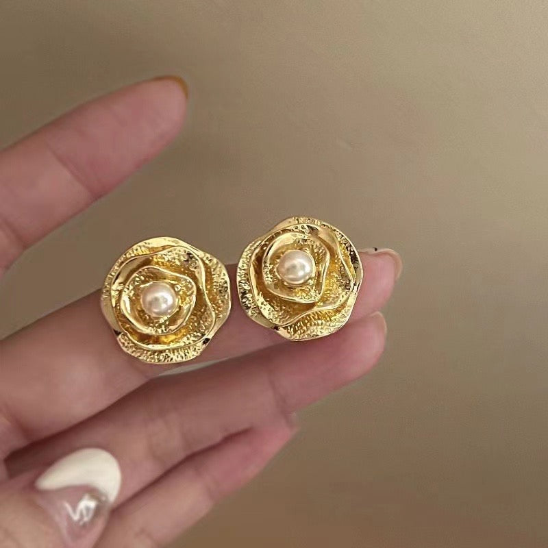 Golden Rose Pearl Earrings