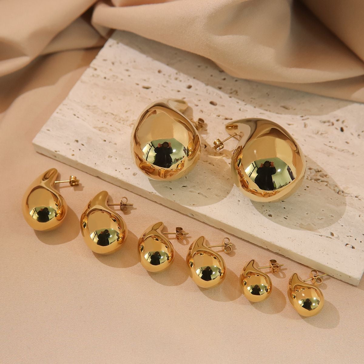 2024 Advanced French Light Luxury Retro Plated 18K Gold Droplets