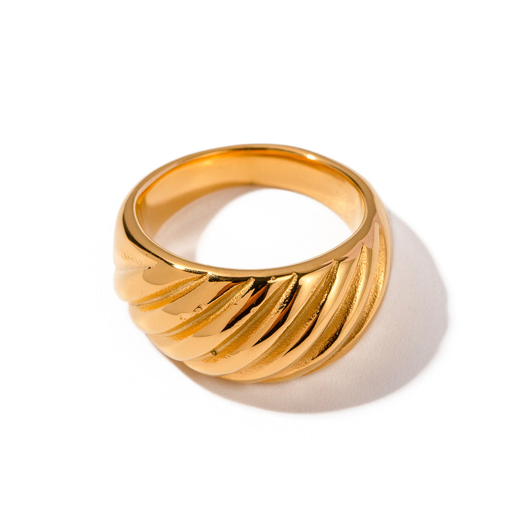 Premium Gold Ring