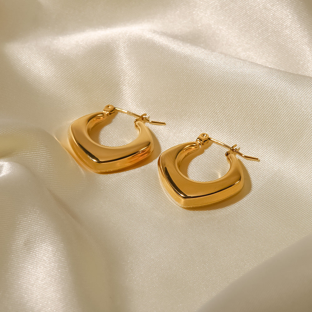 Advanced Gold Square Round Earrings