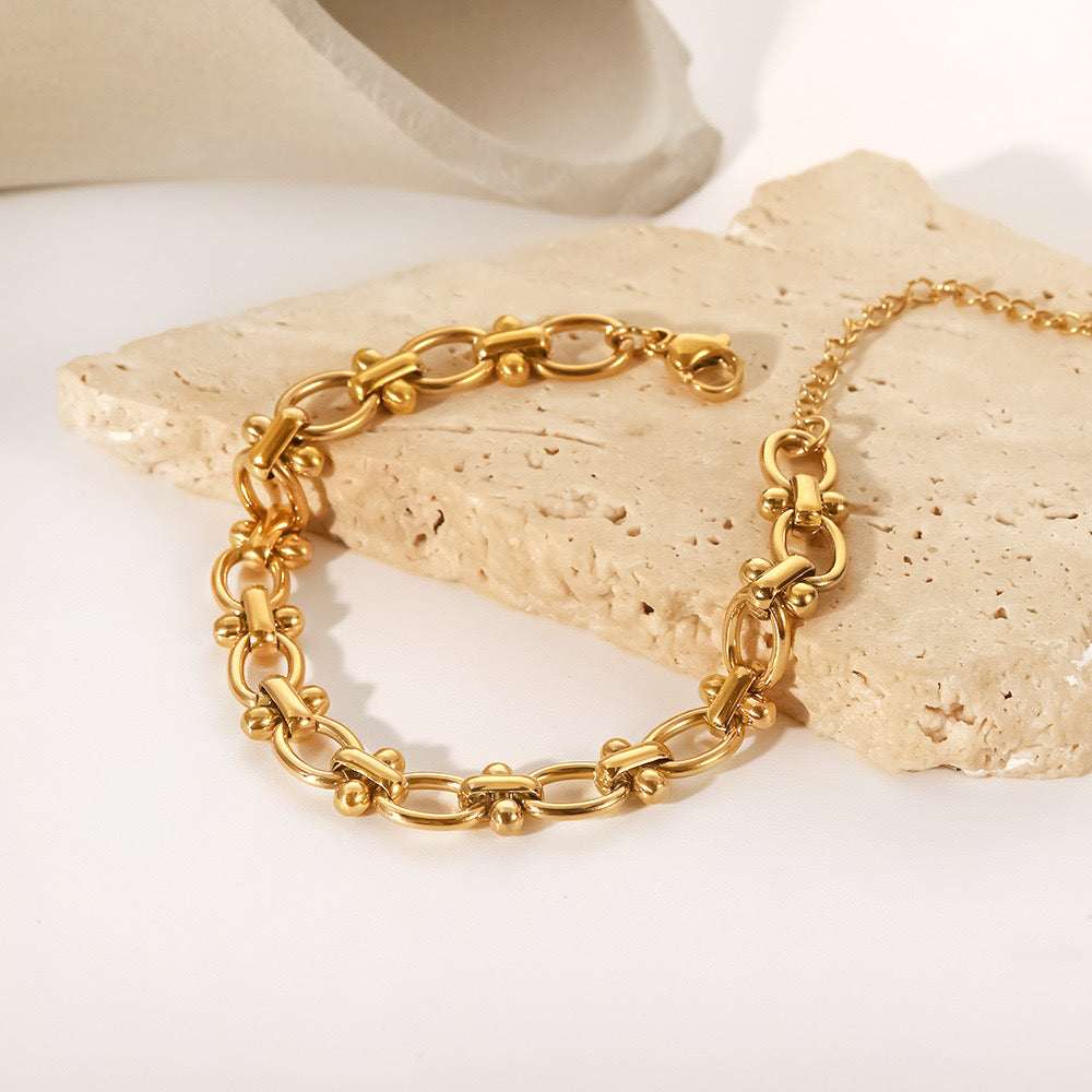 Advanced Gold Bracelet