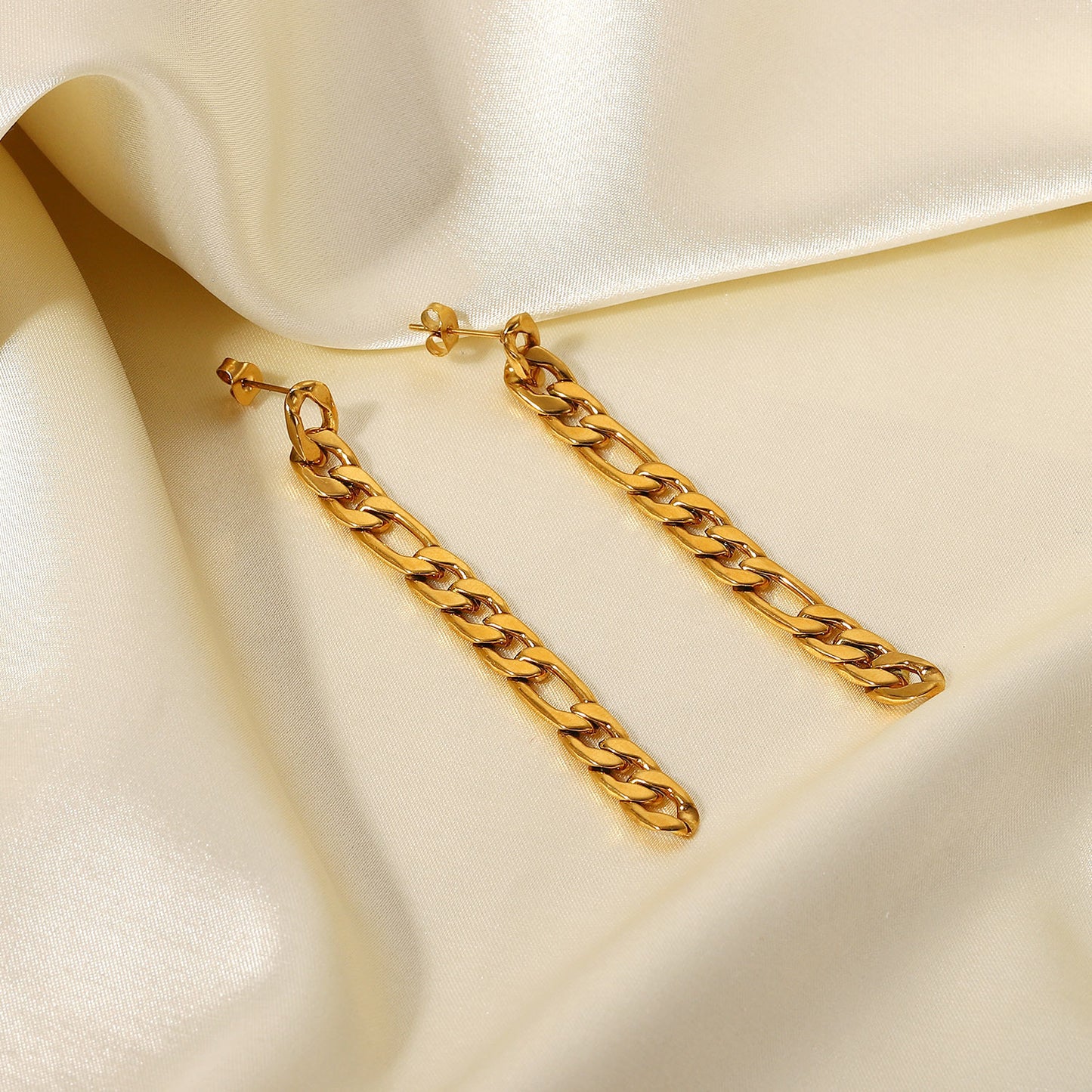 Advanced Gold Chain Pendant Earrings