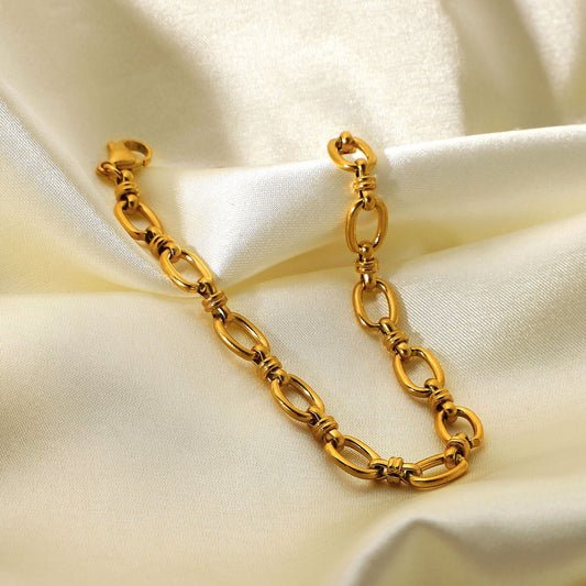 Advanced Gold Chain Necklace