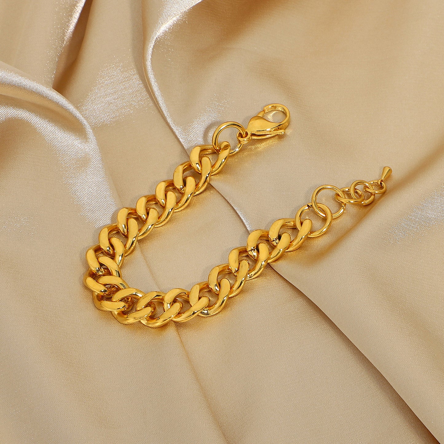 Advanced Gold Chain Bracelet