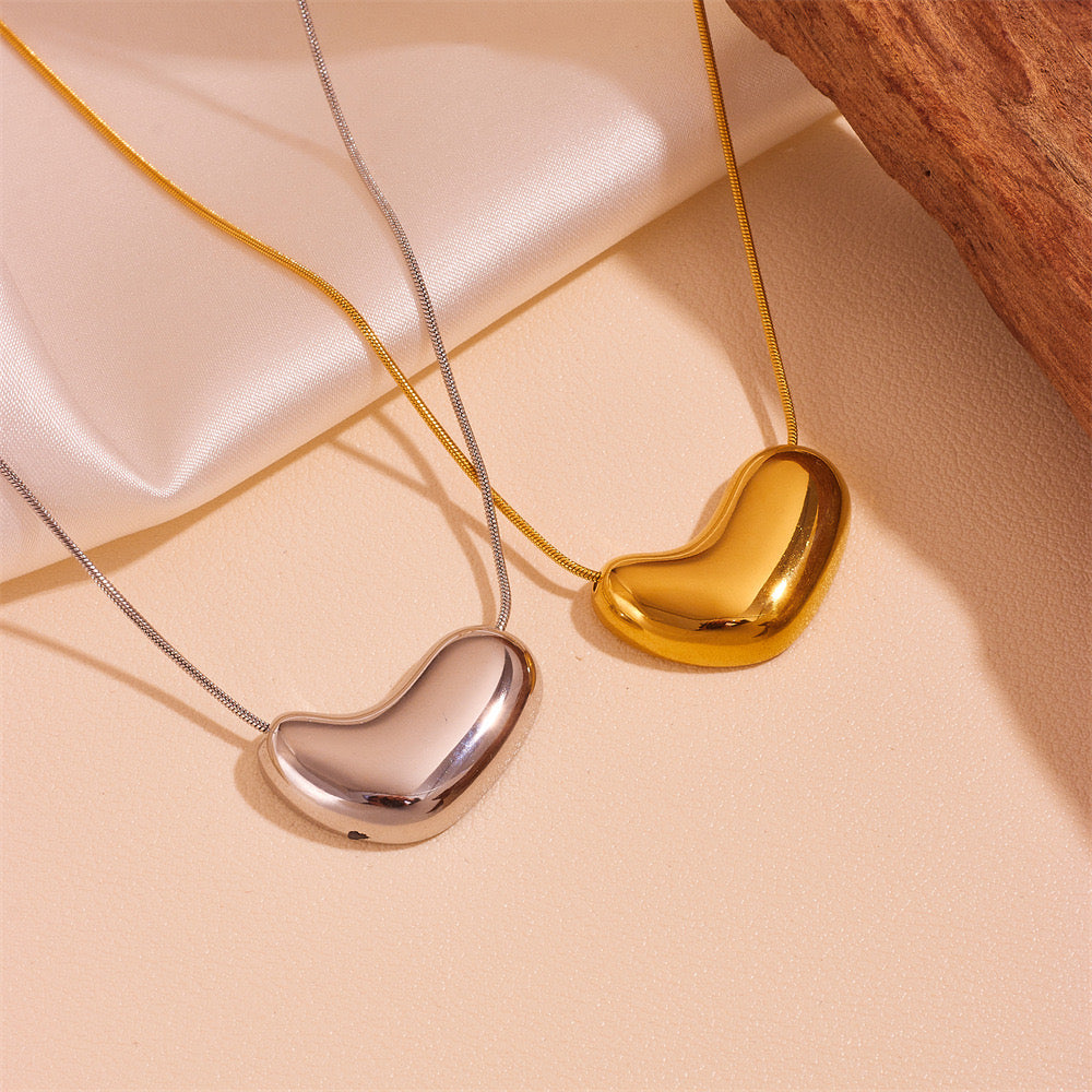 New Style High-End Love Necklace