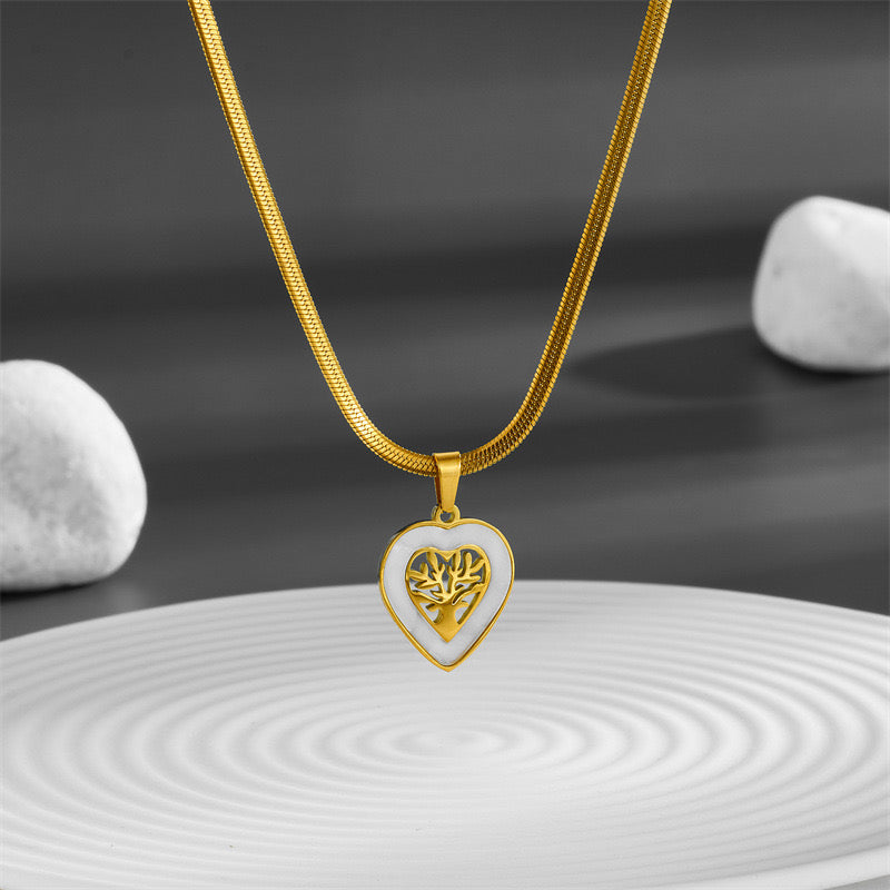 Ins Style High-End Light Luxury Temperament Versatile Love Hollow Necklace