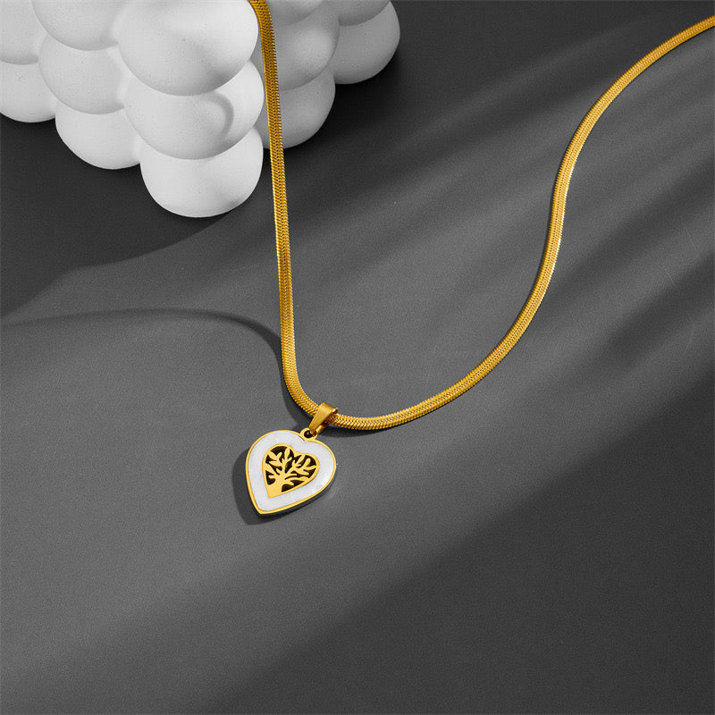 Ins Style High-End Light Luxury Temperament Versatile Love Hollow Necklace