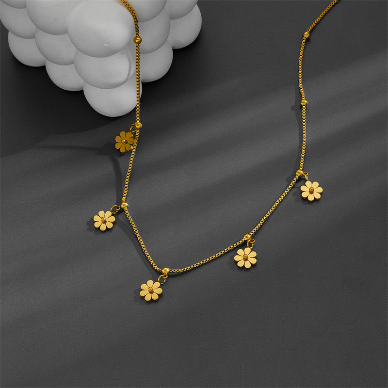 Ins Style High-End Light Luxury Temperament Small Flower Necklace