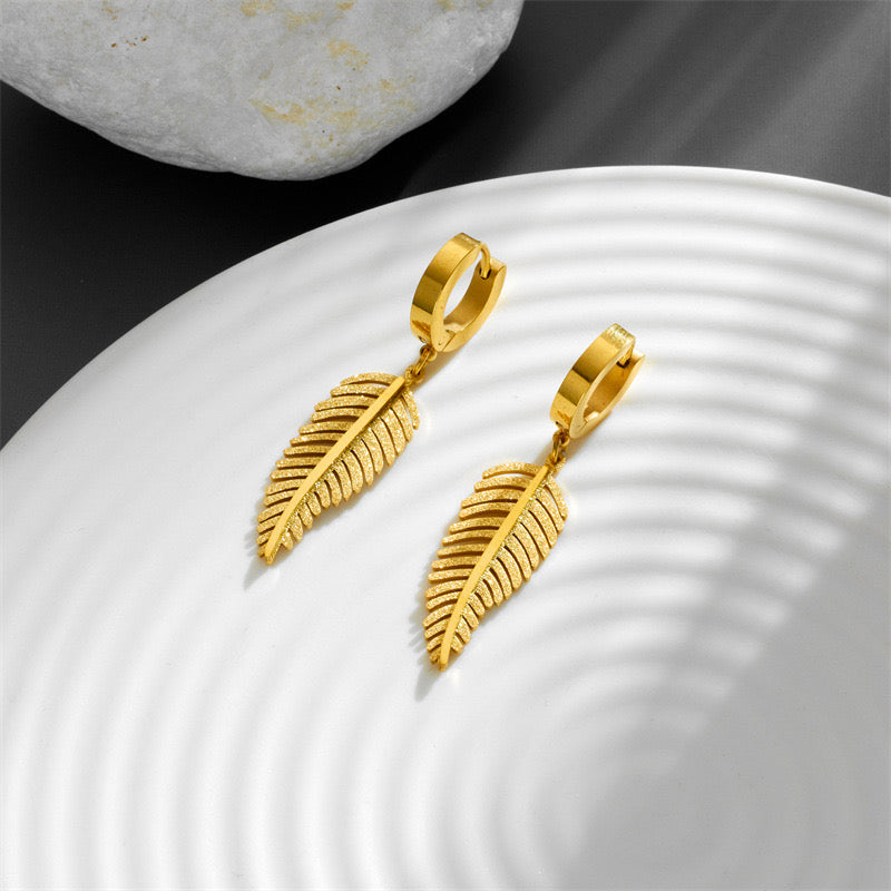 High-End Simple Light Luxury Feather Earrings