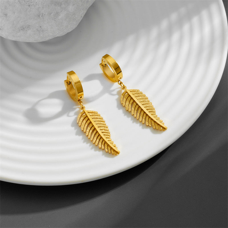 High-End Simple Light Luxury Feather Earrings