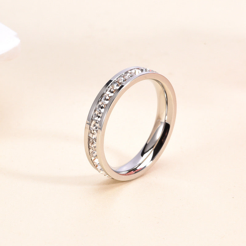 High-End Simple Light Luxury Diamond Ring