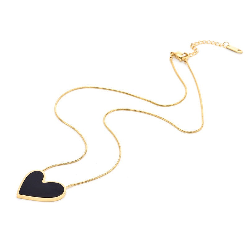 High-End Simple And Light Luxury Black Love Necklace