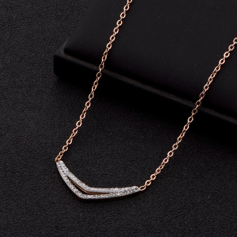 Advanced Simple Fashion Black Silver Necklace