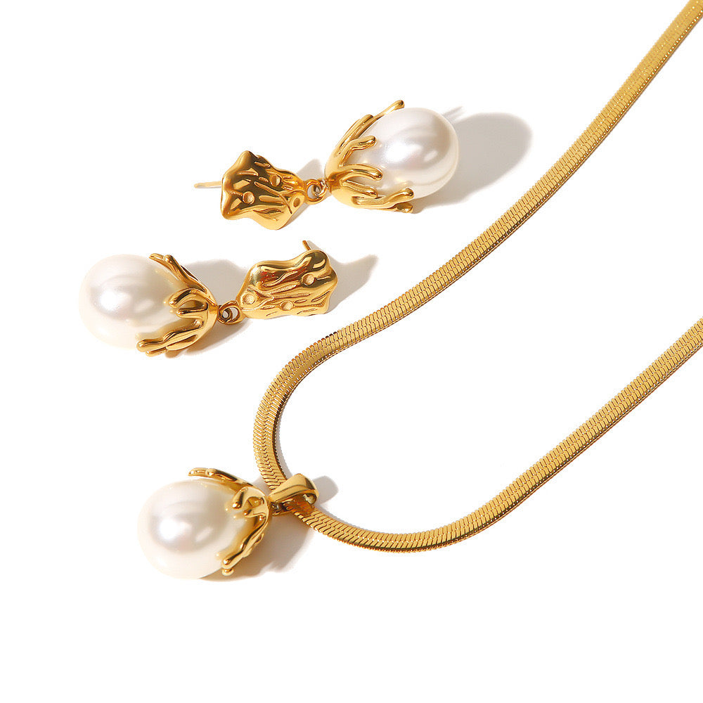 Premium Gold Pearl Necklace Earrings