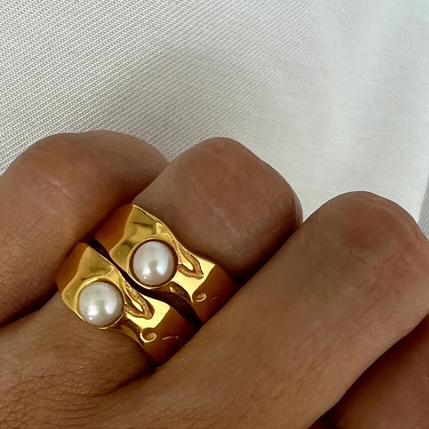 Vintage Pearl Gold Ring Irregular