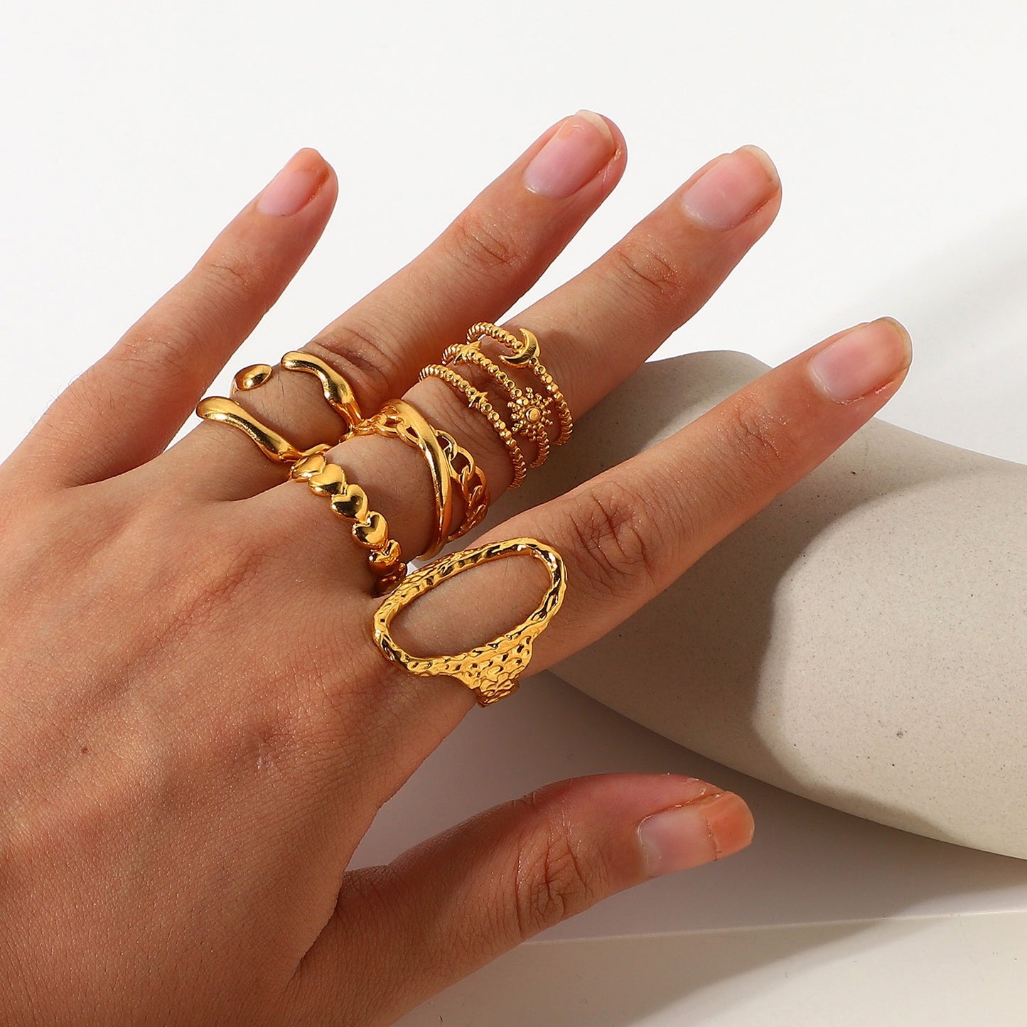 Hollow Snake Shape Vintage Gold Ring