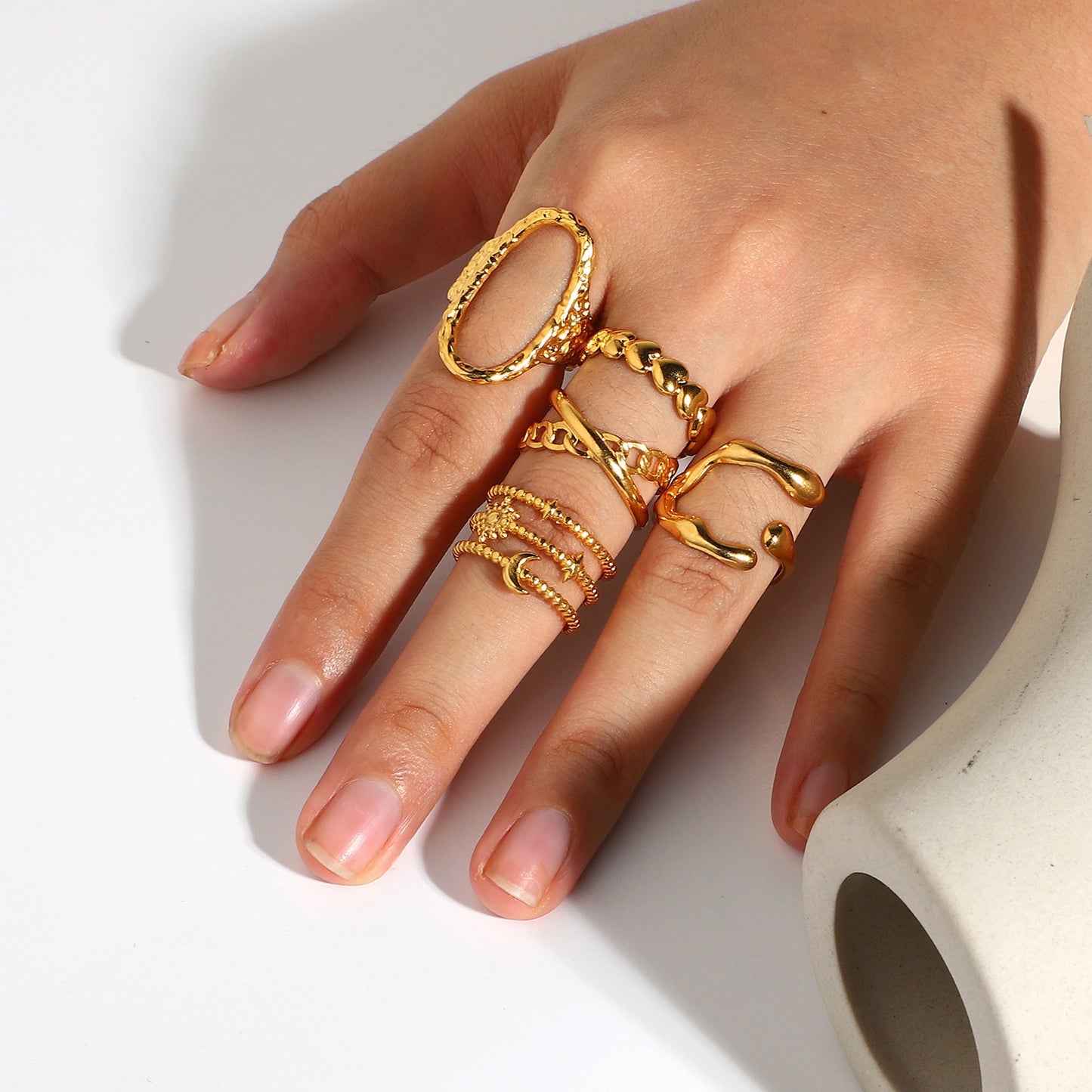 Hollow Snake Shape Vintage Gold Ring