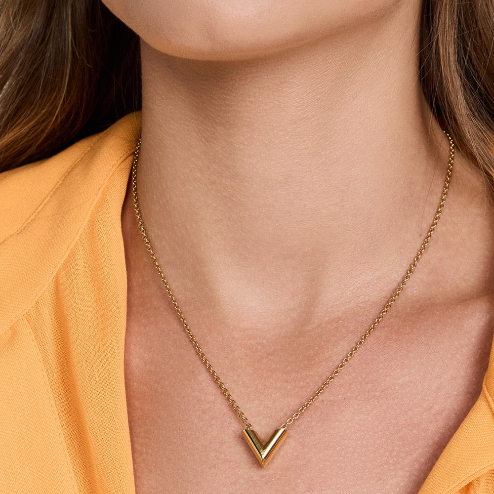 V-Shaped Thin Gold Necklace