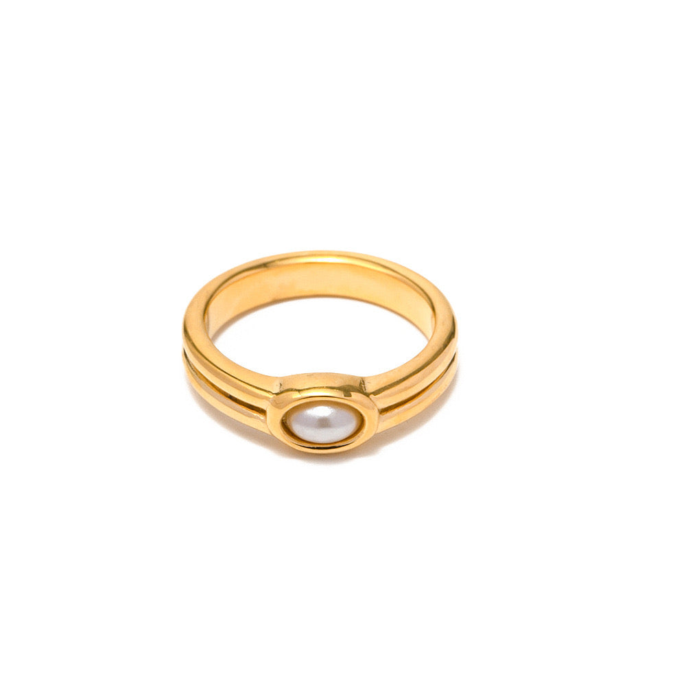 Beautiful Gold Inlaid Pearl Ring