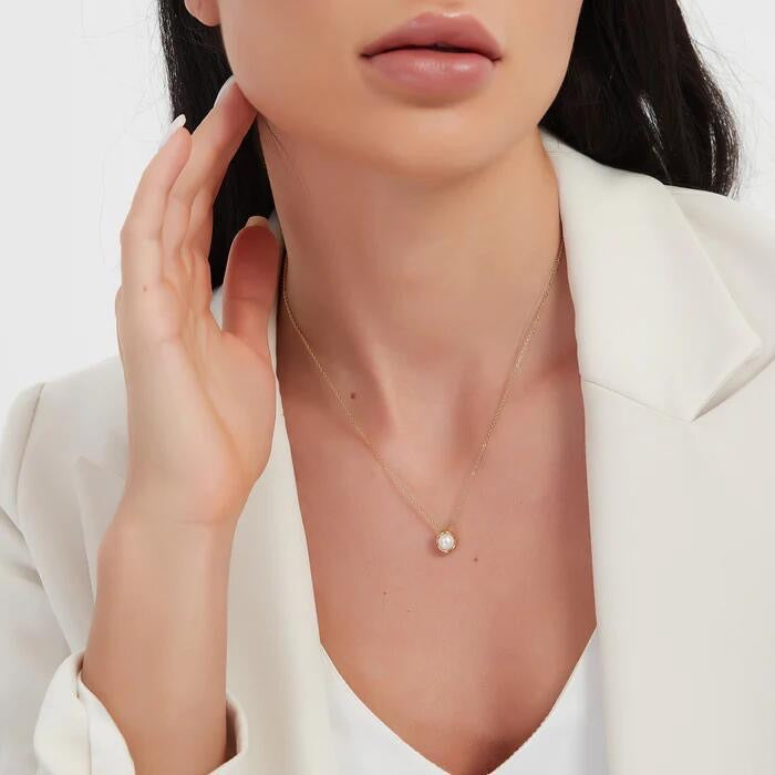 High-End Aesthetic White Pearl Minimalist Gold Necklace