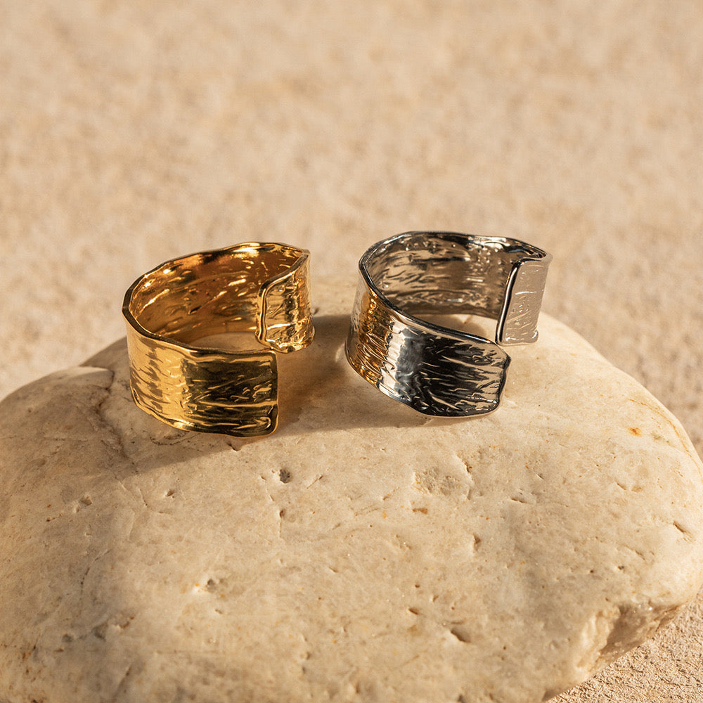 High-End Vintage Gold And Silver Ring