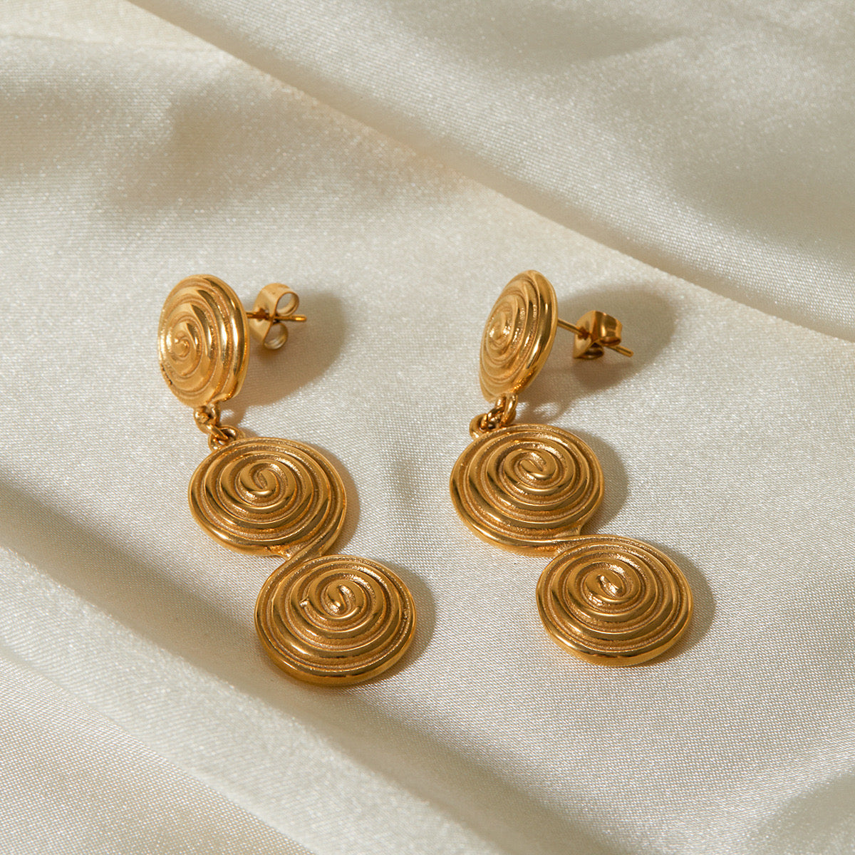 High-End New Niche Mosquito Coil String Earrings Small And Exquisite Fashionable Gold Earrings