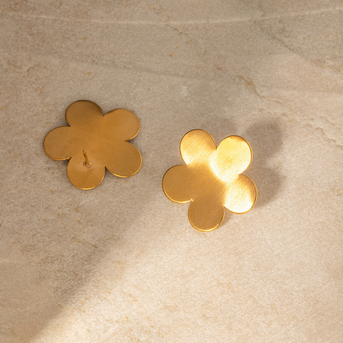 Temperament Flower Gold Earrings For Women, Niche Design, Light Luxury