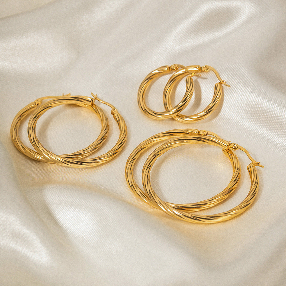 Versatile Niche Design, High-End, Luxury, Large Diameter Hoop Earrings