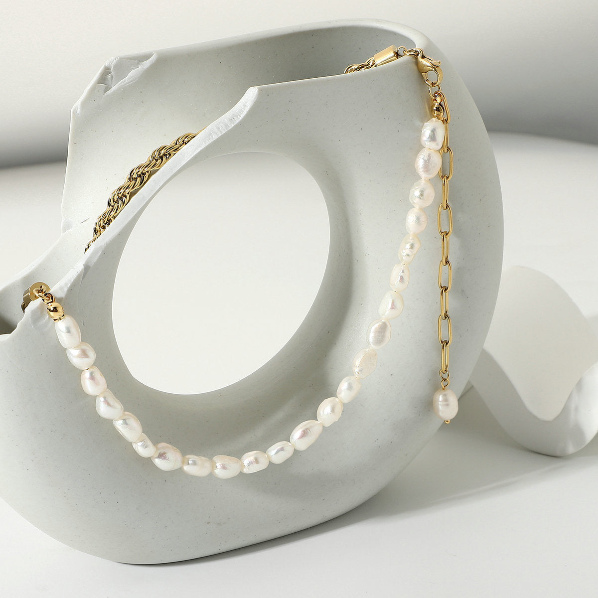 Niche Design High-End Light Luxury Pearl Braided Necklace