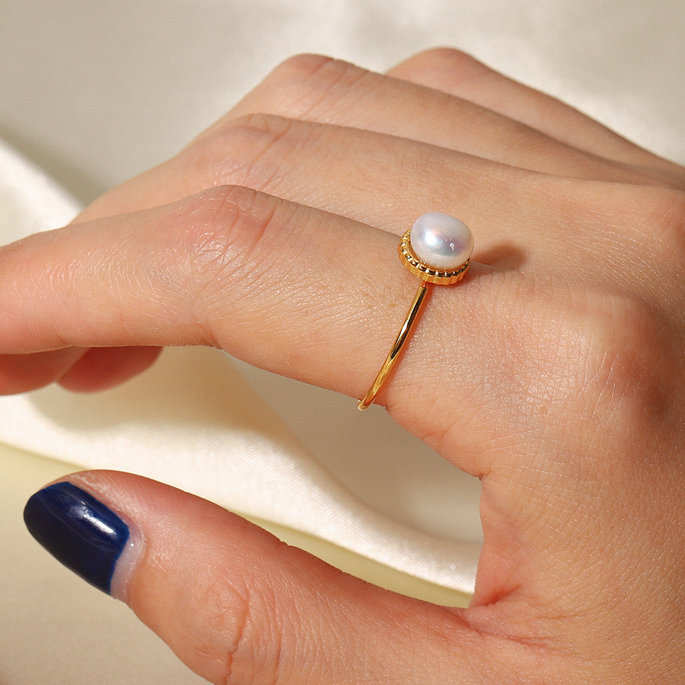 Hot-Selling Niche Design High-End Luxury Round Pearl Diamond Ring