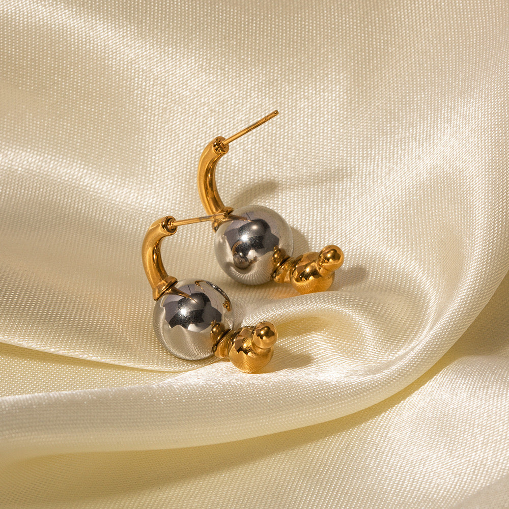 New Light Luxury Heavy Industry High Quality Curved Ball Earrings