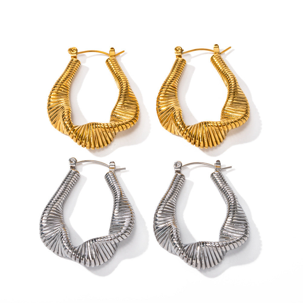 New Glossy Temperament High-End Wavy Striped Earrings