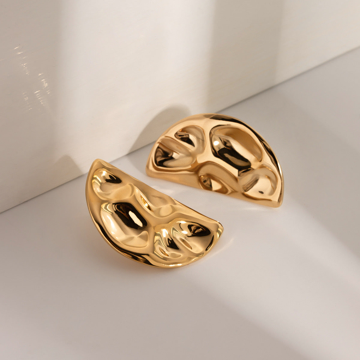 High-End Light Luxury Simple Fashion Semi-Circular Earrings