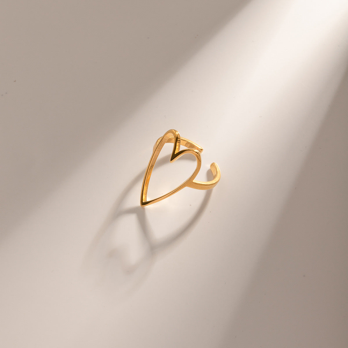 High-End Light Luxury Simple Fashion Love Hollow Ring