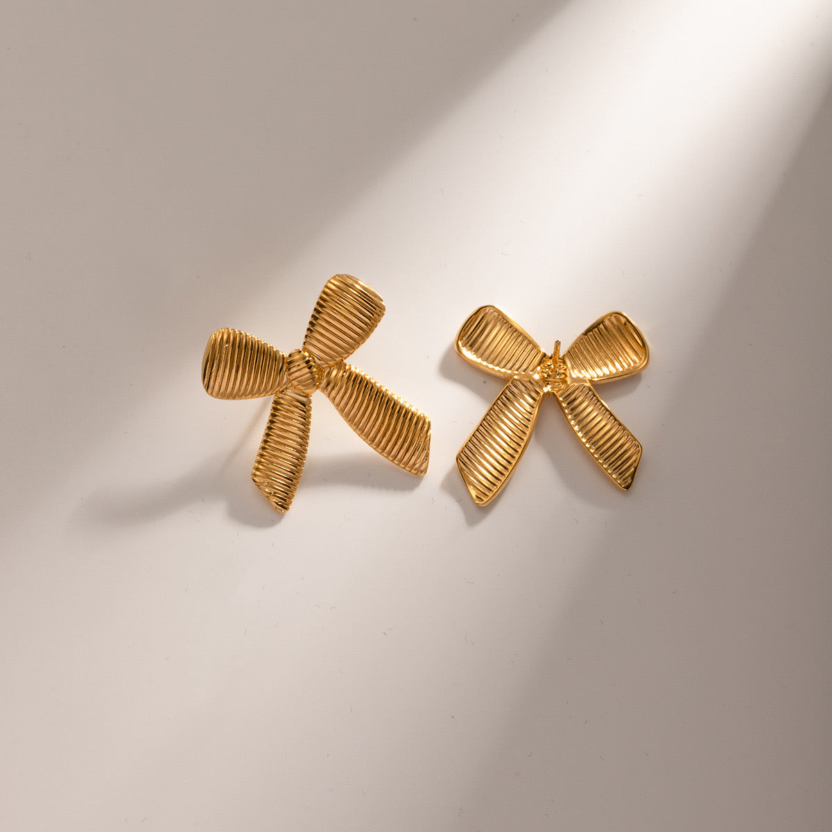 High-End Light Luxury Simple Fashion Bow Earrings